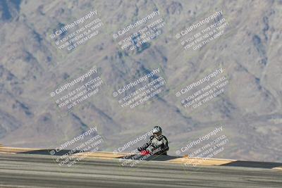 media/Dec-01-2025-Moto Forza (Mon) [[2daa91e15f]]/3-Beginner Group/Session 4 Turn 9/